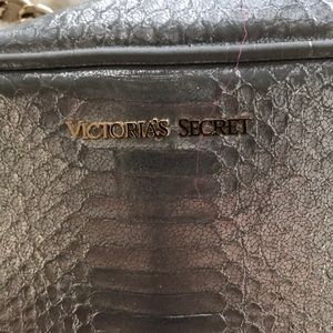 Victoria’s Secret Crossbody bag